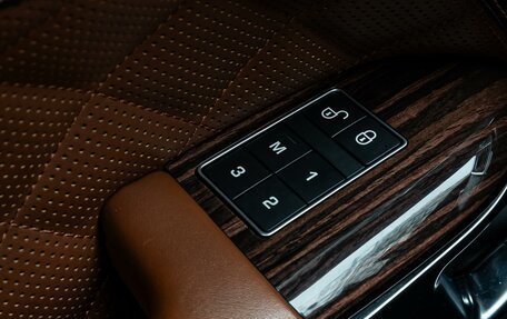 Land Rover Range Rover IV рестайлинг, 2017 год, 4 080 000 рублей, 22 фотография