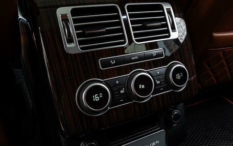 Land Rover Range Rover IV рестайлинг, 2017 год, 4 080 000 рублей, 27 фотография