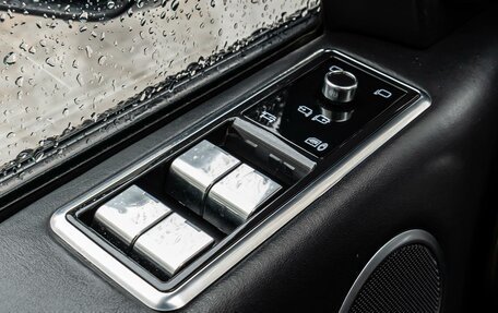 Land Rover Range Rover IV рестайлинг, 2017 год, 4 080 000 рублей, 26 фотография