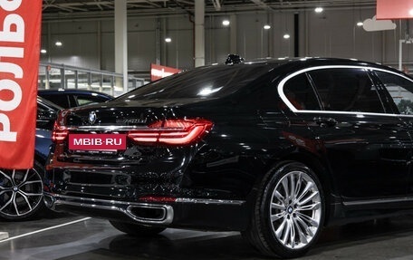BMW 7 серия, 2017 год, 3 699 700 рублей, 9 фотография