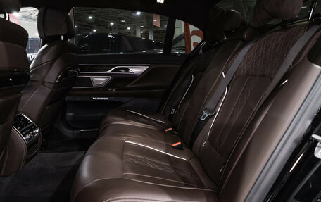 BMW 7 серия, 2017 год, 3 699 700 рублей, 14 фотография
