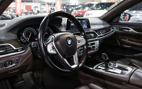 BMW 7 серия, 2017 год, 3 699 700 рублей, 17 фотография