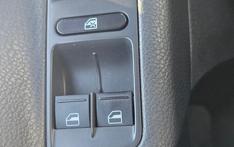 Volkswagen Tiguan I, 2011 год, 1 200 000 рублей, 11 фотография