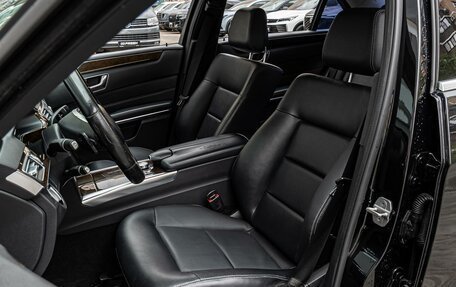 Mercedes-Benz E-Класс, 2013 год, 2 180 000 рублей, 10 фотография
