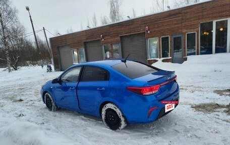KIA Rio IV, 2018 год, 1 200 000 рублей, 4 фотография