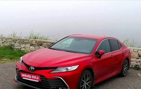 Toyota Camry, 2021 год, 3 500 000 рублей, 3 фотография