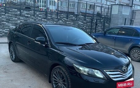 Toyota Camry, 2010 год, 1 025 000 рублей, 2 фотография