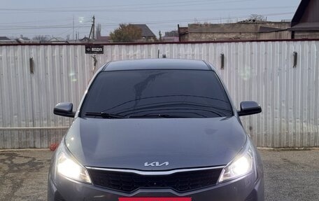 KIA Rio IV, 2020 год, 920 000 рублей, 3 фотография