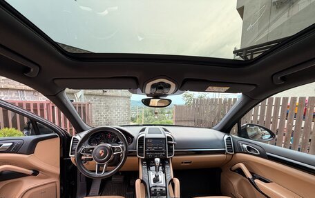 Porsche Cayenne III, 2016 год, 3 950 000 рублей, 2 фотография