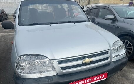 Chevrolet Niva I рестайлинг, 2004 год, 199 000 рублей, 3 фотография