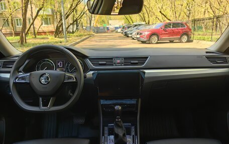 Skoda Superb III рестайлинг, 2020 год, 2 500 000 рублей, 13 фотография