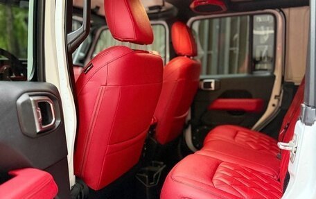 Jeep Wrangler, 2019 год, 6 480 000 рублей, 27 фотография