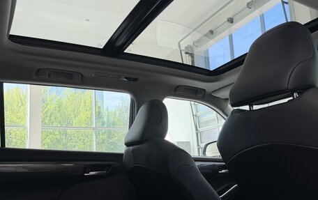Toyota Highlander, 2026 год, 7 499 000 рублей, 17 фотография