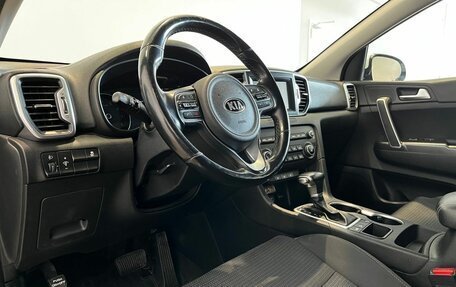 KIA Sportage IV рестайлинг, 2018 год, 2 080 000 рублей, 10 фотография