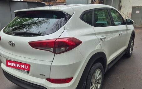 Hyundai Tucson III, 2016 год, 2 000 000 рублей, 6 фотография