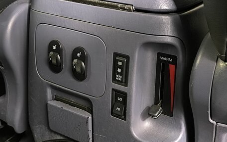 Toyota Land Cruiser Prado 90 рестайлинг, 1996 год, 1 150 000 рублей, 13 фотография