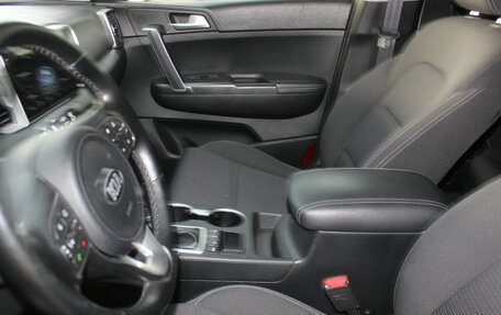 KIA Sportage IV рестайлинг, 2018 год, 2 297 000 рублей, 10 фотография