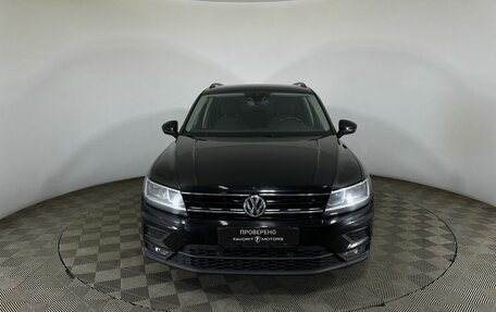 Volkswagen Tiguan II, 2019 год, 2 680 000 рублей, 2 фотография