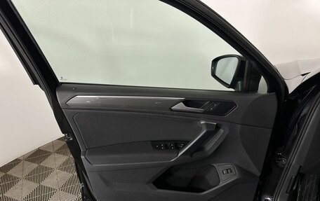 Volkswagen Tiguan II, 2019 год, 2 680 000 рублей, 8 фотография