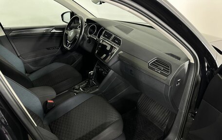 Volkswagen Tiguan II, 2019 год, 2 680 000 рублей, 14 фотография