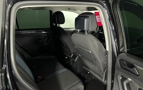 Volkswagen Tiguan II, 2019 год, 2 680 000 рублей, 16 фотография