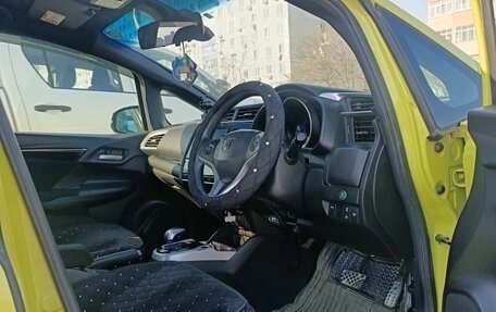 Honda Fit III, 2013 год, 850 000 рублей, 9 фотография