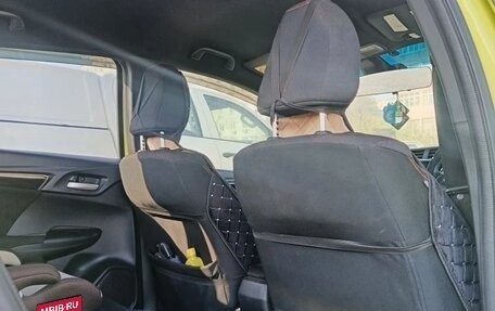 Honda Fit III, 2013 год, 850 000 рублей, 11 фотография