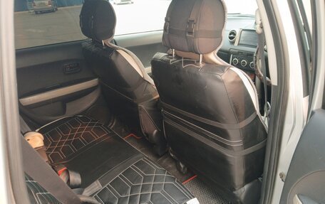 Toyota Ist II, 2002 год, 530 000 рублей, 13 фотография