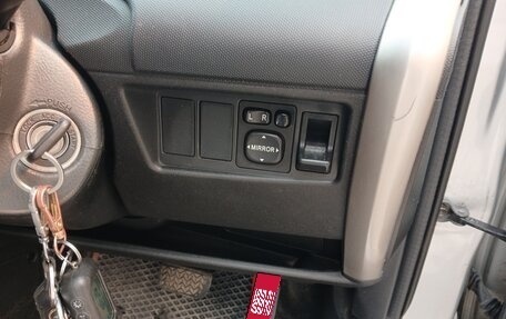 Toyota Ist II, 2002 год, 530 000 рублей, 11 фотография