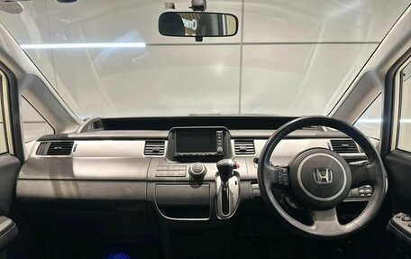 Honda Stepwgn III, 2007 год, 1 350 000 рублей, 17 фотография