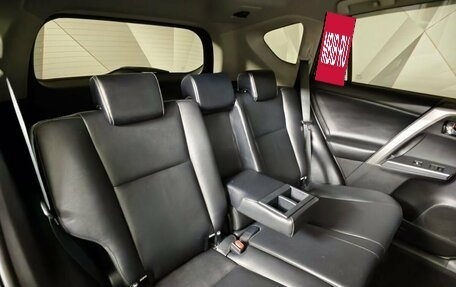 Toyota RAV4, 2019 год, 2 050 000 рублей, 16 фотография