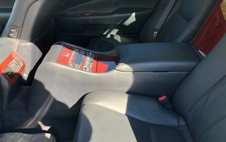 Lexus LS IV, 2008 год, 2 300 000 рублей, 6 фотография