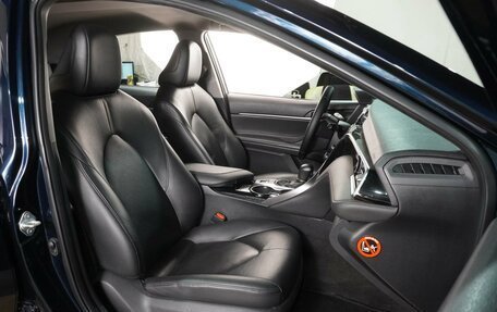 Toyota Camry, 2019 год, 2 699 000 рублей, 8 фотография