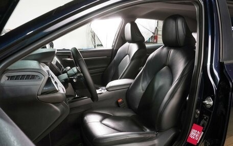 Toyota Camry, 2019 год, 2 699 000 рублей, 10 фотография