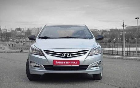 Hyundai Solaris II рестайлинг, 2015 год, 550 000 рублей, 1 фотография
