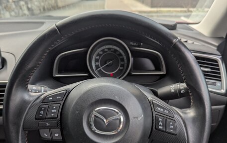 Mazda Axela, 2015 год, 1 030 000 рублей, 10 фотография