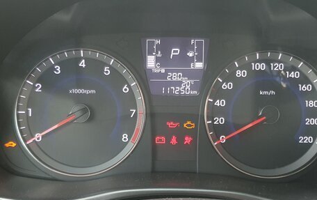Hyundai Solaris II рестайлинг, 2016 год, 1 100 000 рублей, 9 фотография