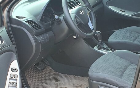 Hyundai Solaris II рестайлинг, 2016 год, 1 100 000 рублей, 12 фотография