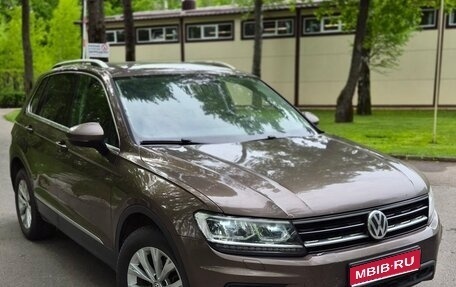 Volkswagen Tiguan II, 2018 год, 1 700 000 рублей, 1 фотография