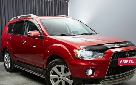 Mitsubishi Outlander III рестайлинг 3, 2010 год, 1 199 000 рублей, 3 фотография