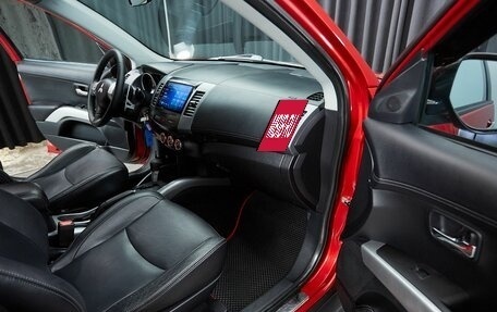 Mitsubishi Outlander III рестайлинг 3, 2010 год, 1 199 000 рублей, 11 фотография