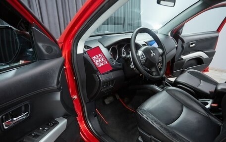 Mitsubishi Outlander III рестайлинг 3, 2010 год, 1 199 000 рублей, 14 фотография
