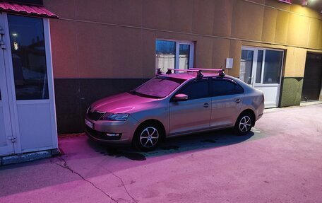 Skoda Rapid I, 2018 год, 900 000 рублей, 1 фотография