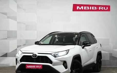 Toyota RAV4, 2021 год, 3 690 000 рублей, 1 фотография