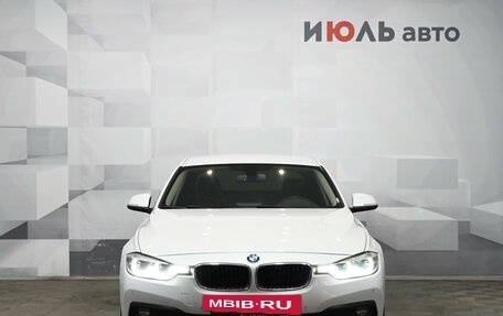BMW 3 серия, 2017 год, 1 890 000 рублей, 2 фотография