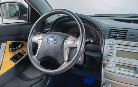 Toyota Camry, 2006 год, 1 099 000 рублей, 10 фотография