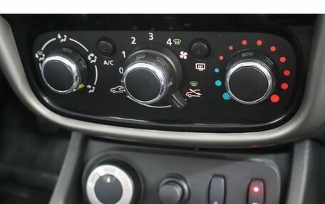 Renault Duster I рестайлинг, 2015 год, 1 099 000 рублей, 11 фотография