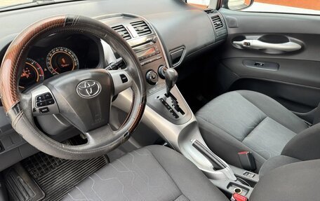 Toyota Auris II, 2011 год, 970 000 рублей, 3 фотография