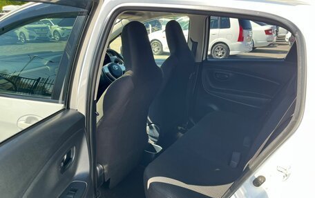 Toyota Vitz, 2016 год, 1 349 000 рублей, 11 фотография