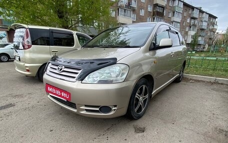 Toyota Ipsum II, 2002 год, 755 000 рублей, 4 фотография